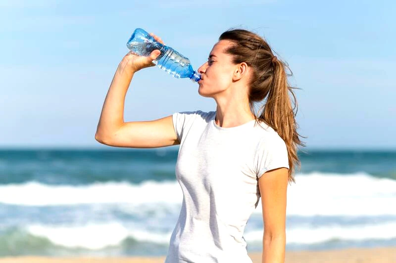 drinking water is important to maintain healthy skin